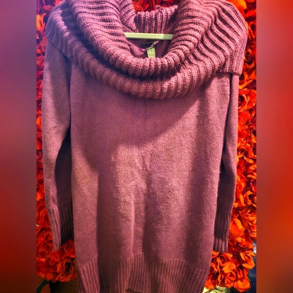Women's H & M Cowl Neck Purple Sweater Size Large